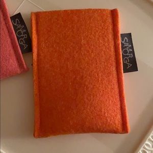 Samorga lipstick holders